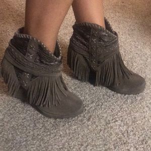 Fringe boho platform wedges